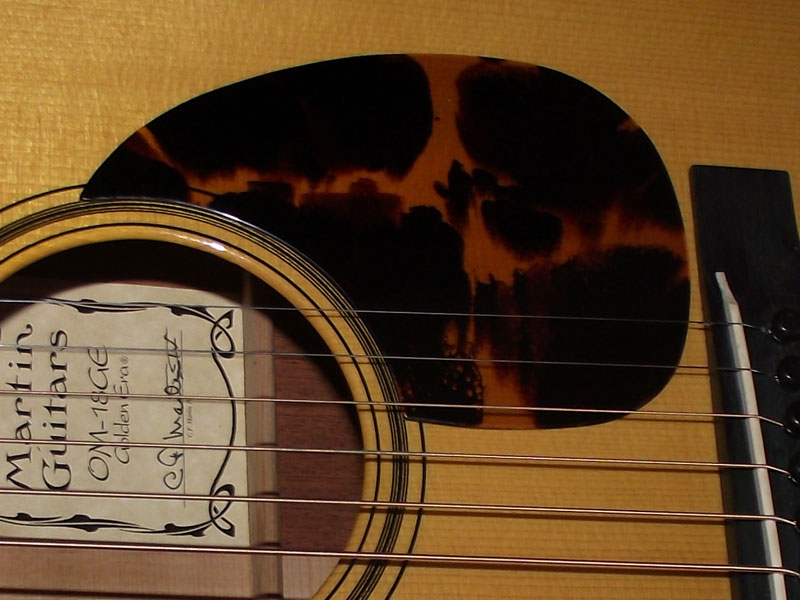 Martin OM-18GE Tortis Pickguard