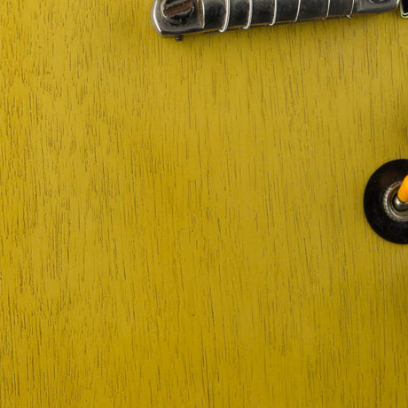Clear TV Yellow Nitrocellulose Lacquer Aerosol